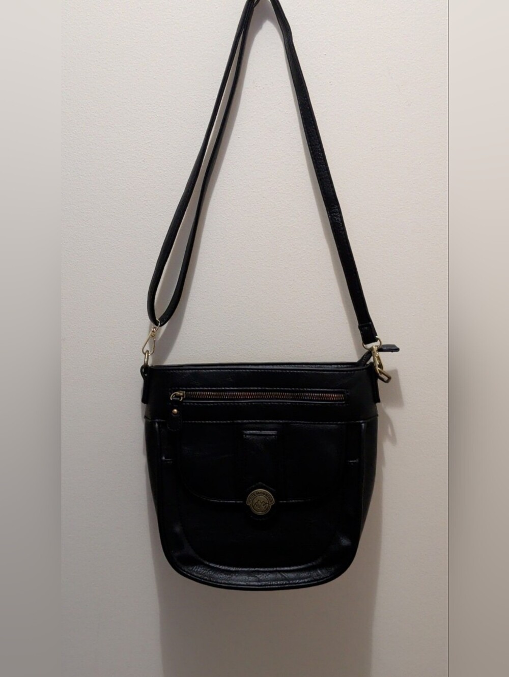 White Mountain Kerry U Black Handbag Crossbody